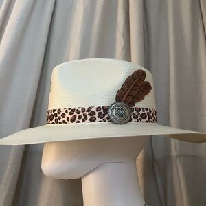 Charlie 1 Horse Straw Hat